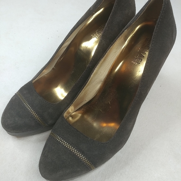 Michael KORS Pumps Black SUEDE PLATFORM PUMPS 4.5" - Picture 1 of 8